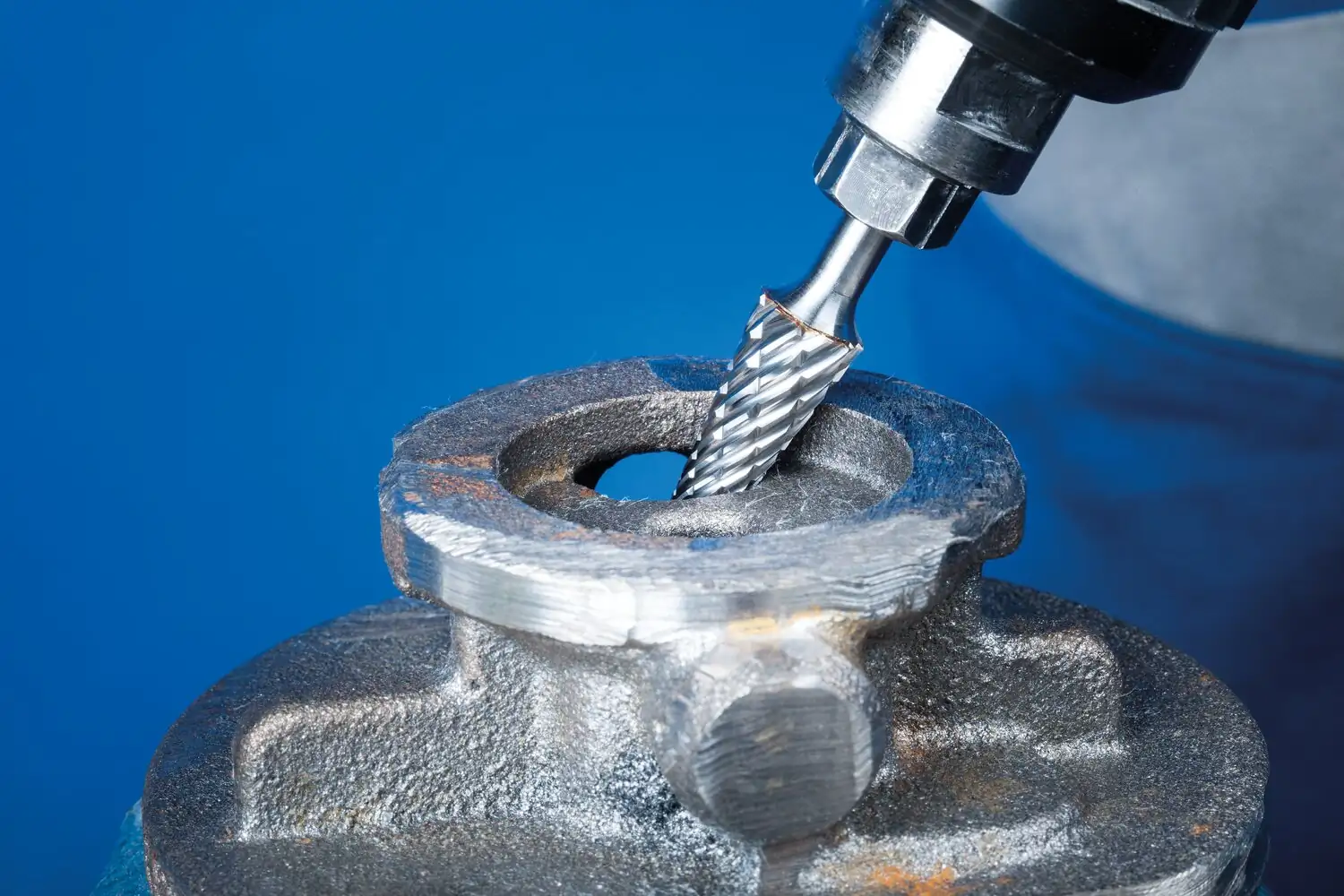 Freză biax din carbură metalică, formă conică rotunjită (KEL) KEL 1230/6 CAST 2