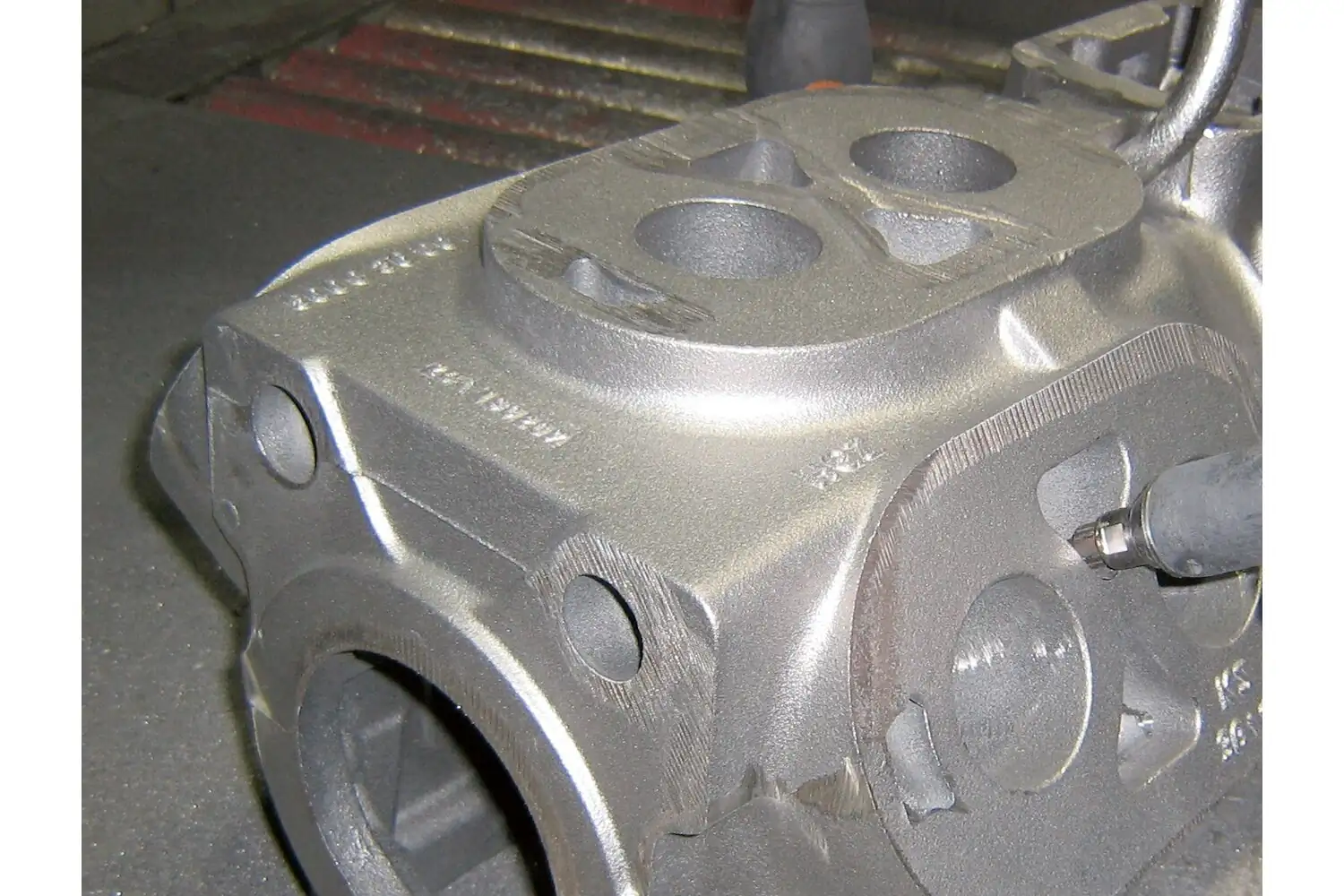 Freză biax din carbură metalică, formă de ogivă sferică (RBF) RBF 0820/6 TOUGH 2