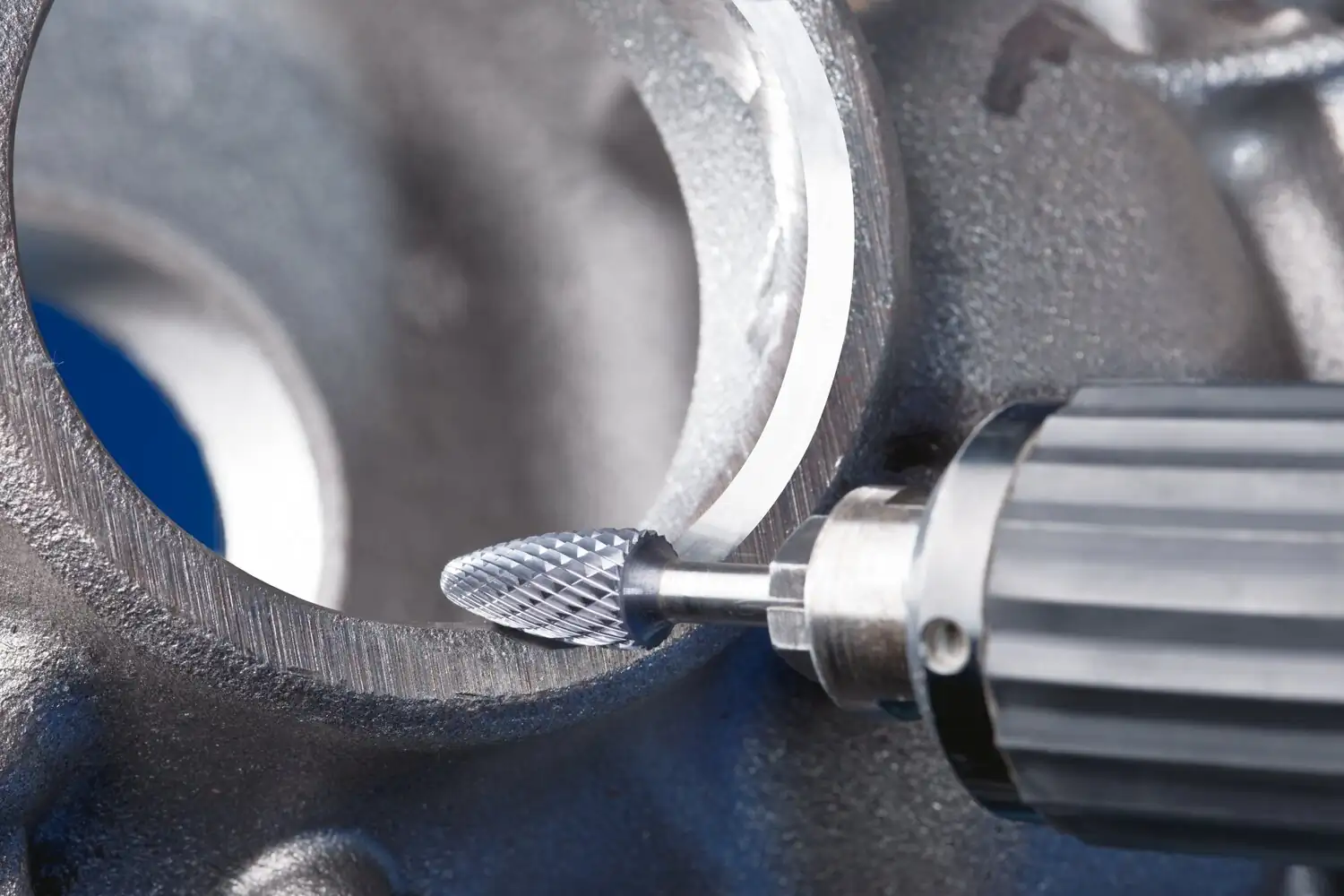 Freză biax din carbură metalică, formă de ogivă sferică (RBF) RBF 0618/6 Z3 PLUS HC-FEP