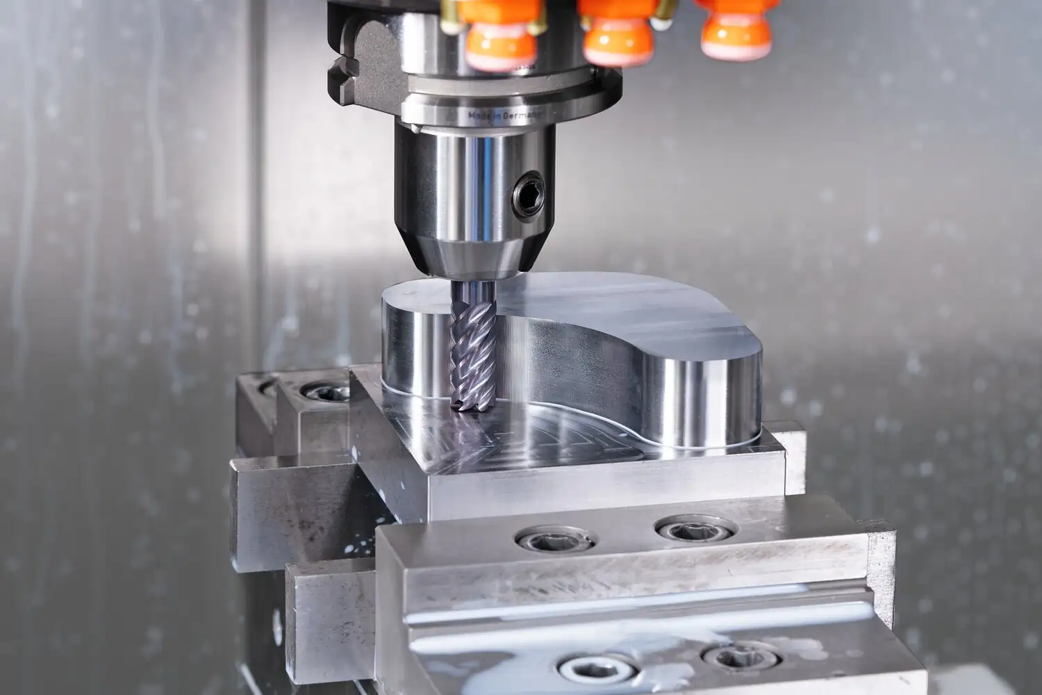 Freză monobloc din carbură metalică (VHM) SCM-UC8-M200S-S104HA AL40