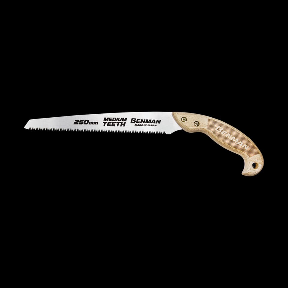 FIERĂSTRĂU DE TAIAT CRENGI, CU DINŢI 3D MEDIE, 30cm, CU MÂNER DIN LEMN, BENMAN