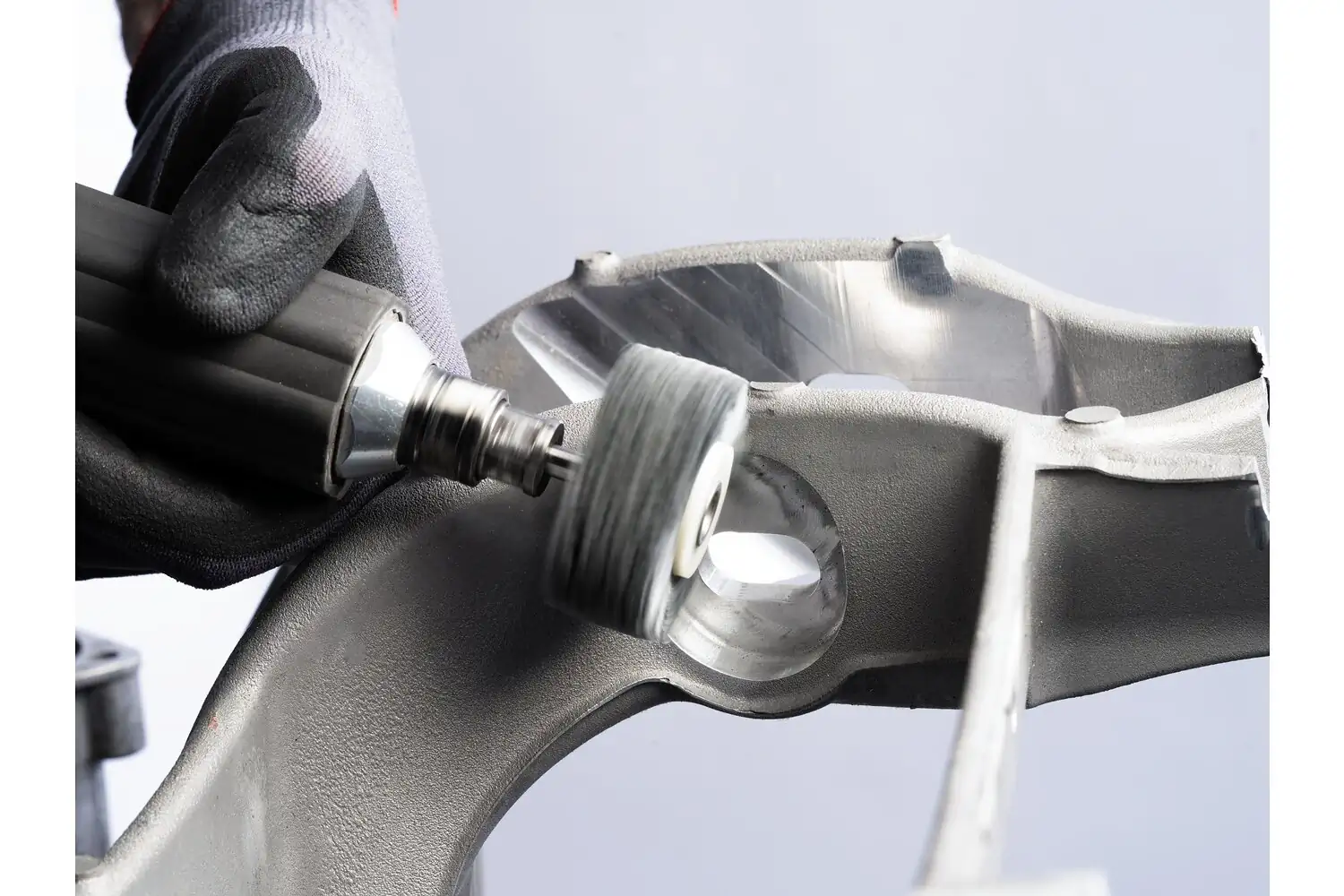 Perie circulară din sârmă de oțel inox RBUIT 5015/6 SIC 180 0.90 KS 3