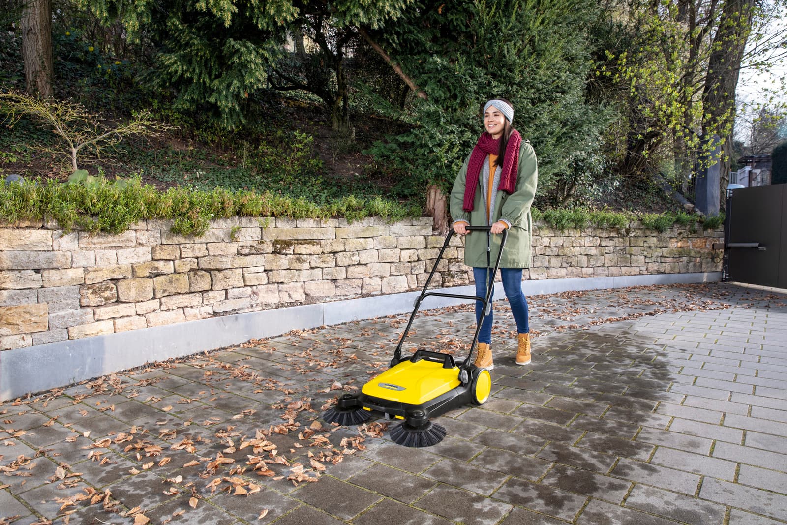 Side broom for wet conditions S4 2