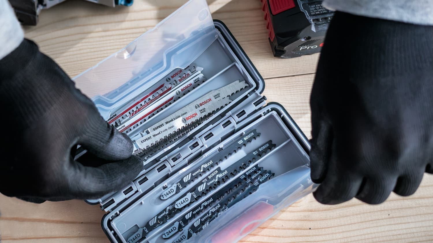 PRO Tough Box Small pentru accesorii de scule electrice pentru depozitarea și transportul în siguranță al sculelor, 43mm 4